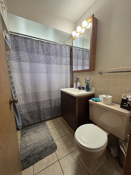 More Photos Of 1860-1900 Parkside Dr, Park Ridge Apartments For Sale