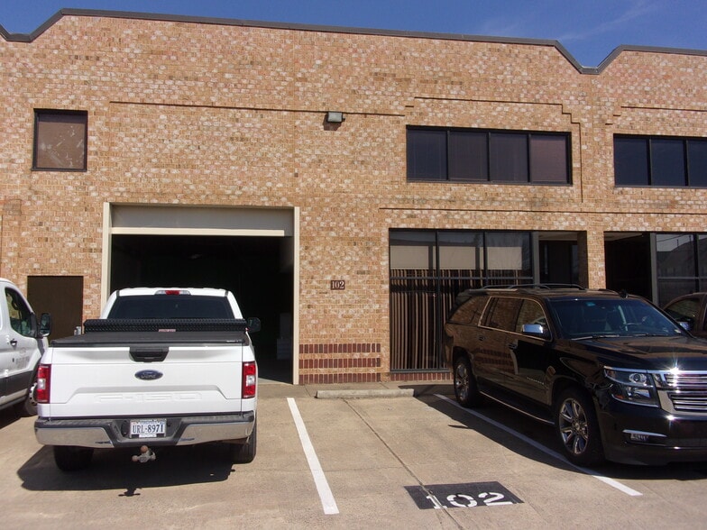 Primary Photo Of 114 Oakgrove Rd, Sterling Warehouse For Sale