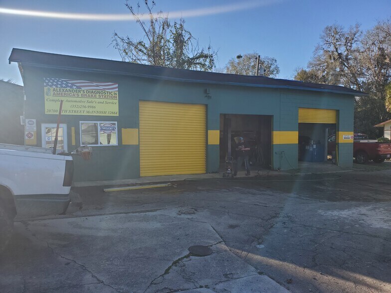 More Photos Of 20700 9th St, McIntosh Service Station For Lease