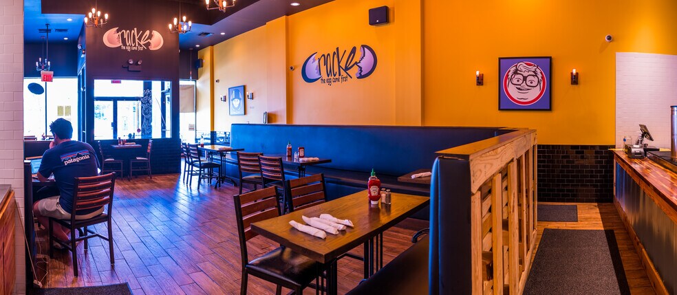 More Photos Of 1359 N Milwaukee Ave, Chicago Restaurant For Sale