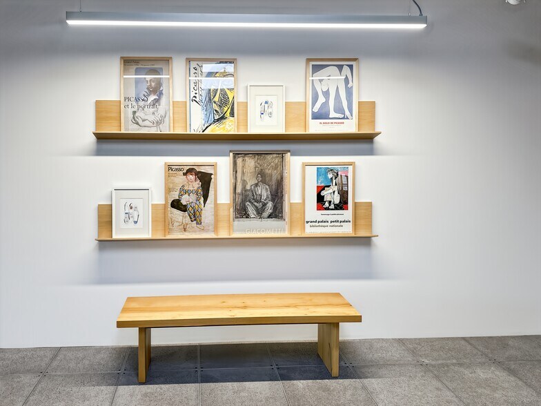 More Photos Of 555 W Turney Ave, Phoenix Coworking Space