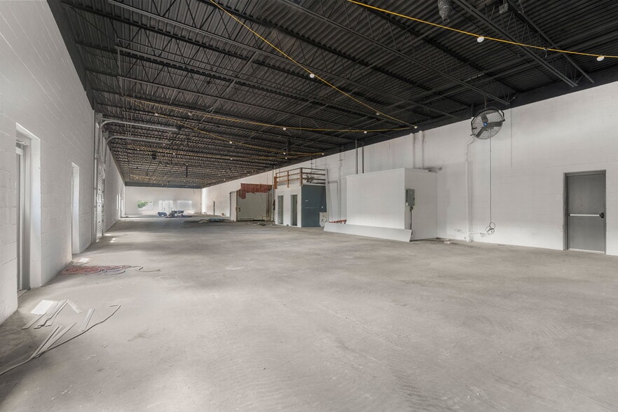 More Photos Of 45 Tosca Dr, Stoughton Warehouse For Lease