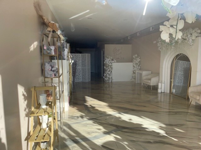 More Photos Of 3354-3358 Main St, Skokie Storefront Retail Office For Sale