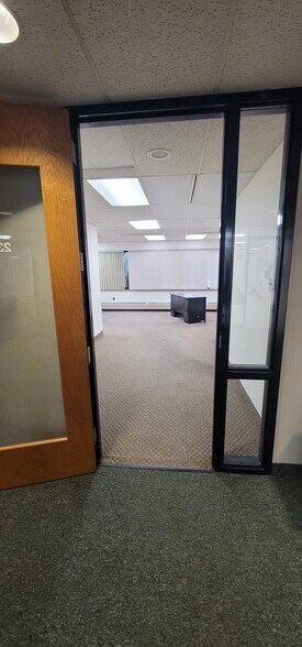 More Photos Of 350 Laird St, Wilkes Barre Office For Lease