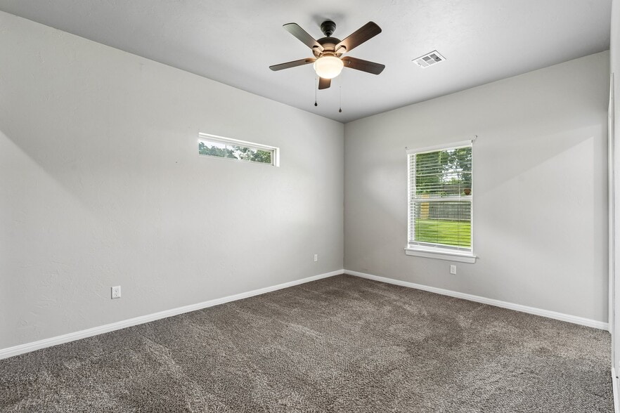 More Photos Of 11514-11529 Cottage Ln, Jones Apartments For Sale