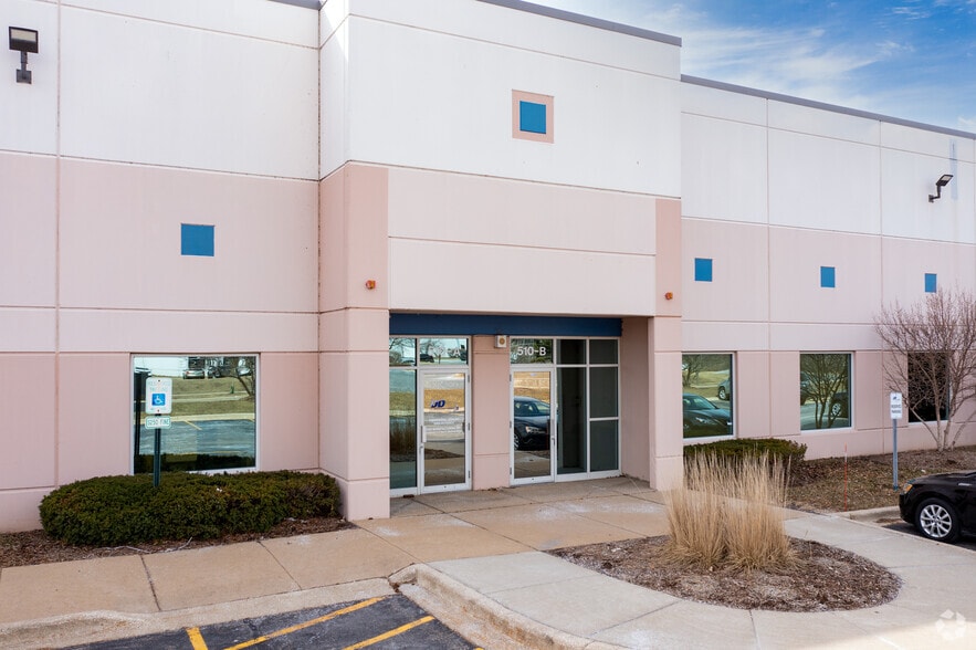 More Photos Of 510 Territorial Dr, Bolingbrook Manufacturing For Lease