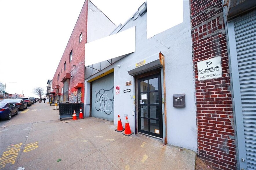 More Photos Of 544 39th St, Brooklyn Warehouse For Sale