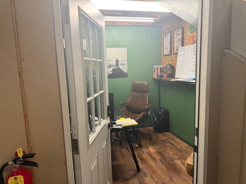 More Photos Of 509 Galaxy Way, Modesto Warehouse For Lease