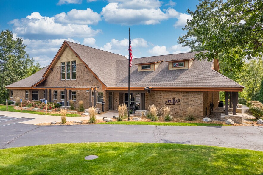 More Photos Of 1127 S Old US 23, Brighton Loft Creative Space For Sale