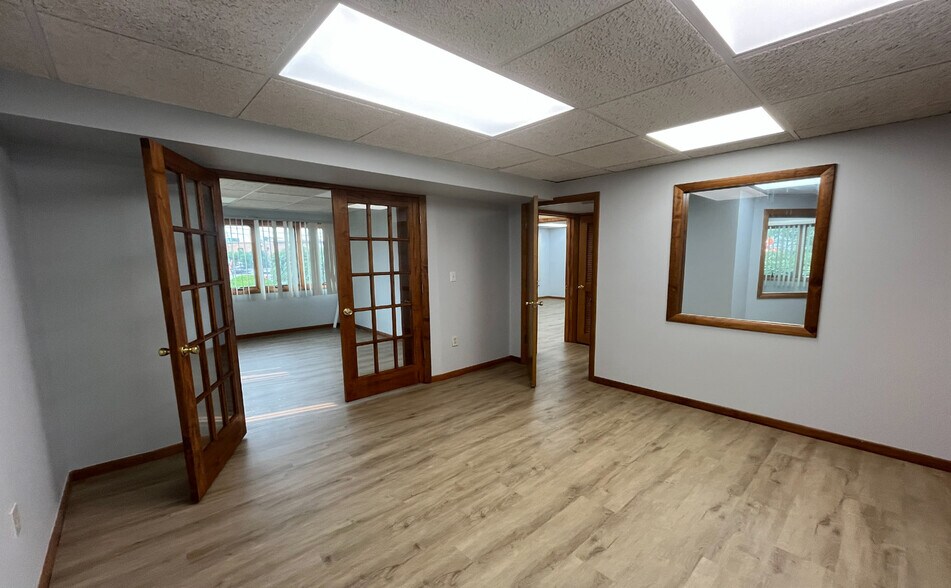 More Photos Of 860 US Highway 1, Edison Medical For Sale