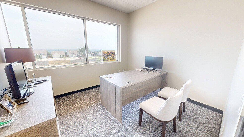 More Photos Of 9025 W State Highway 29, Liberty Hill Office For Sale