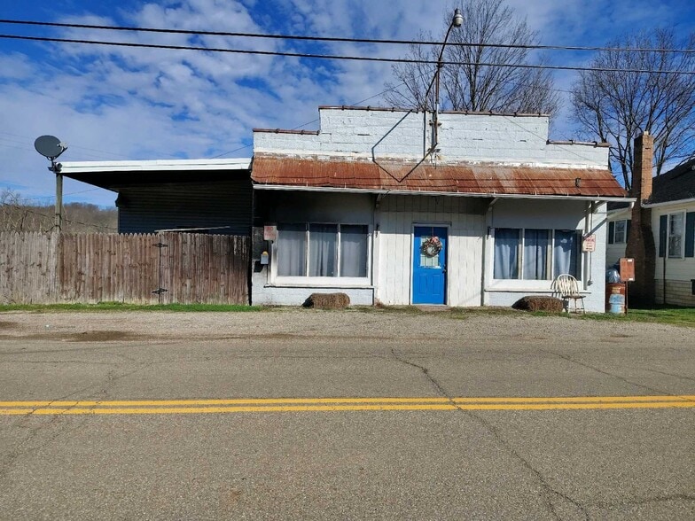More Photos Of 16166 Main St, Millfield General Retail For Sale