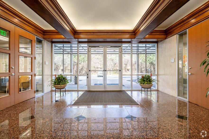 More Photos Of 3508 Far West Blvd, Austin Office For Lease