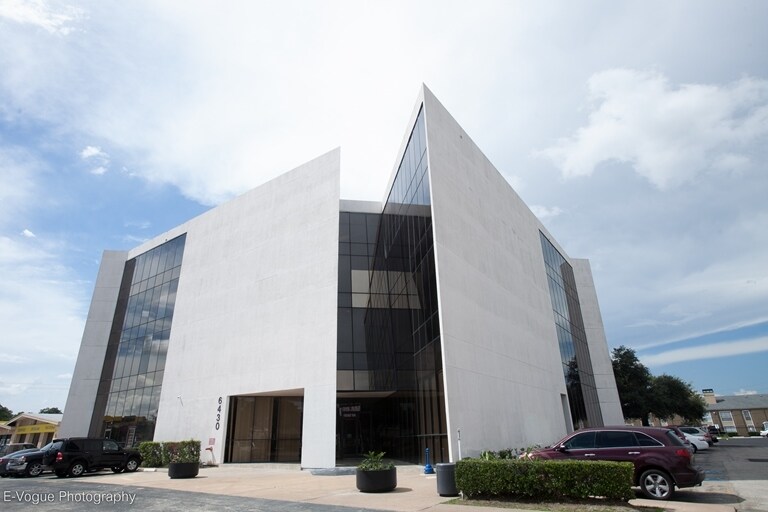 More Photos Of 6430 Richmond Ave, Houston Office Residential For Lease