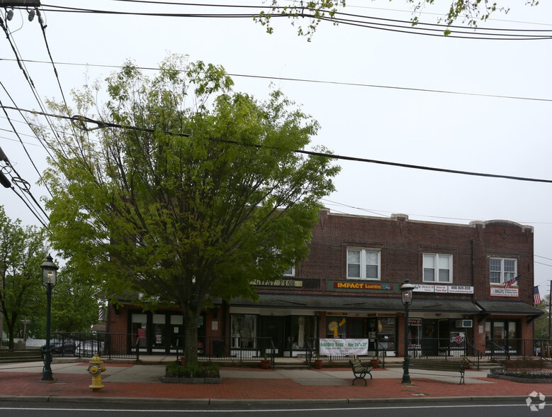 More Photos Of 600 Main St, Riverton Office For Sale