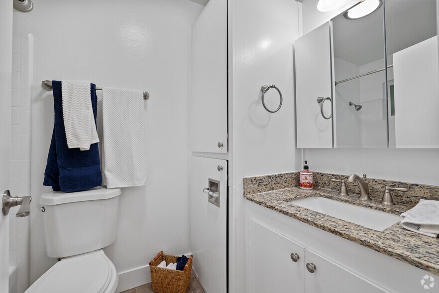 More Photos Of 7400 Bridgit Dr, Rohnert Park Apartments For Sale