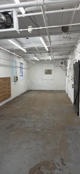More Photos Of 321 Newark St, Hoboken Light Distribution For Lease