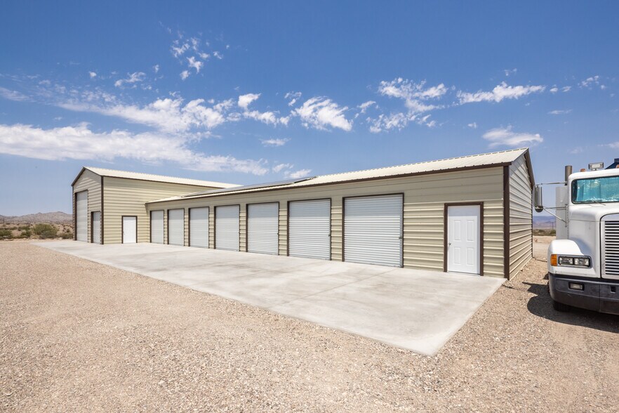 More Photos Of 8089 Wagon Wheel Dr, Lake Havasu City Warehouse For Sale