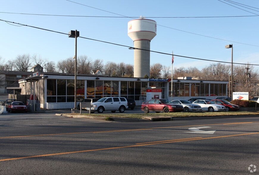More Photos Of 1314 N 38th St, Kansas City Office For Lease