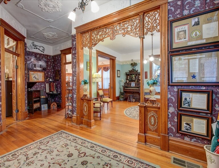 More Photos Of 318 Quapaw Ave, Hot Springs Hospitality For Sale