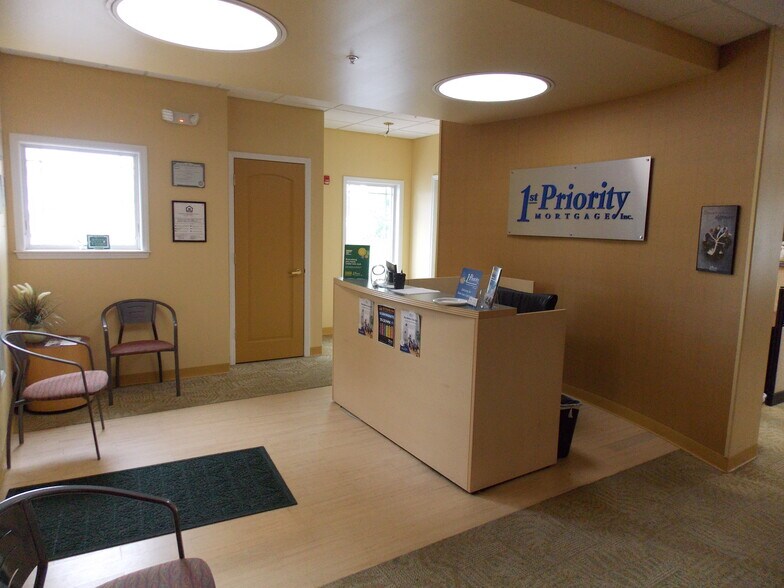 More Photos Of 1547 US-9, Clifton Park Office For Lease