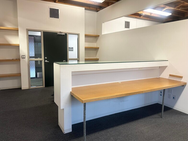 More Photos Of 5625-5633 Hollywood Blvd, Hollywood Loft Creative Space For Lease