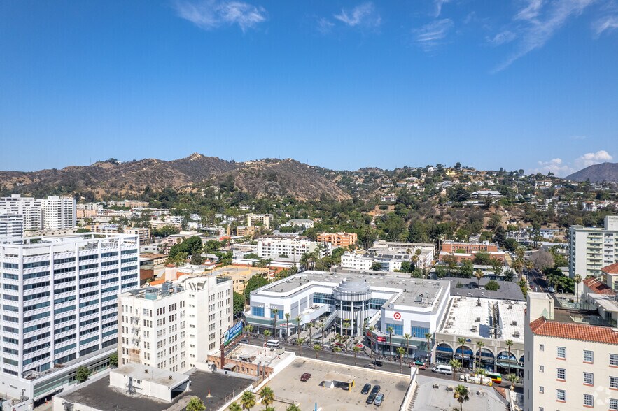 More Photos Of 7021 Hollywood Blvd, Los Angeles General Retail For Lease