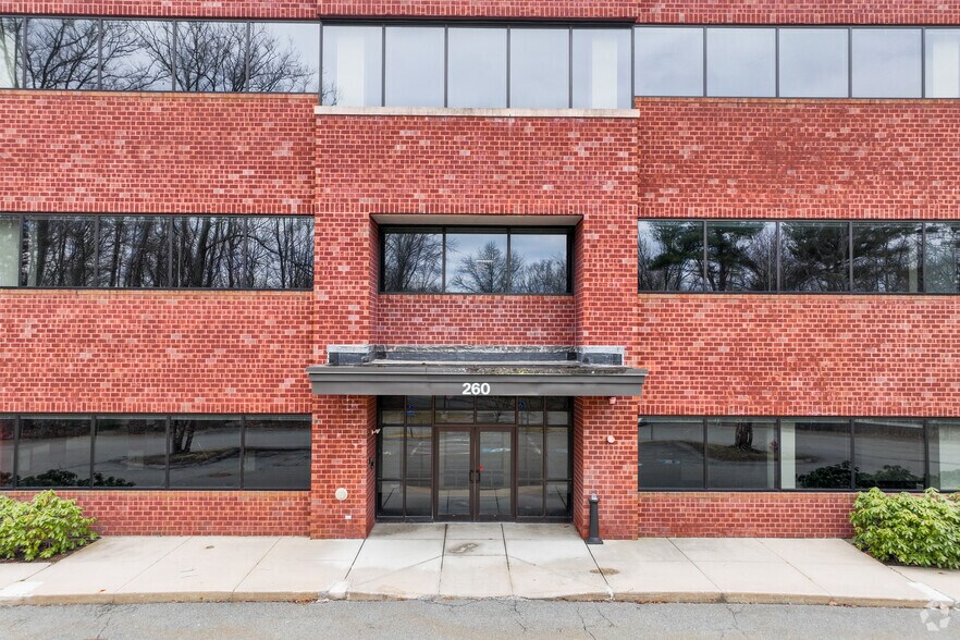 More Photos Of 260 Locke Dr, Marlborough Office For Lease