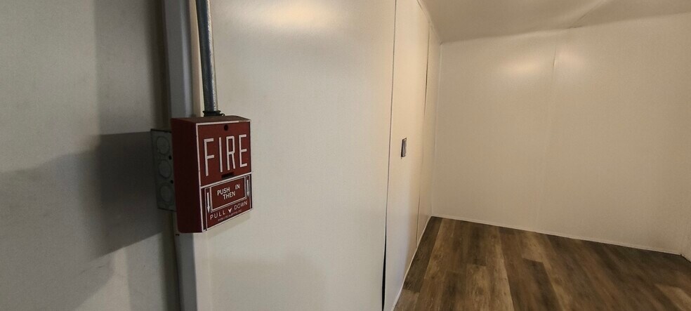More Photos Of 14610 Kennard St, Waldo Freestanding For Sale