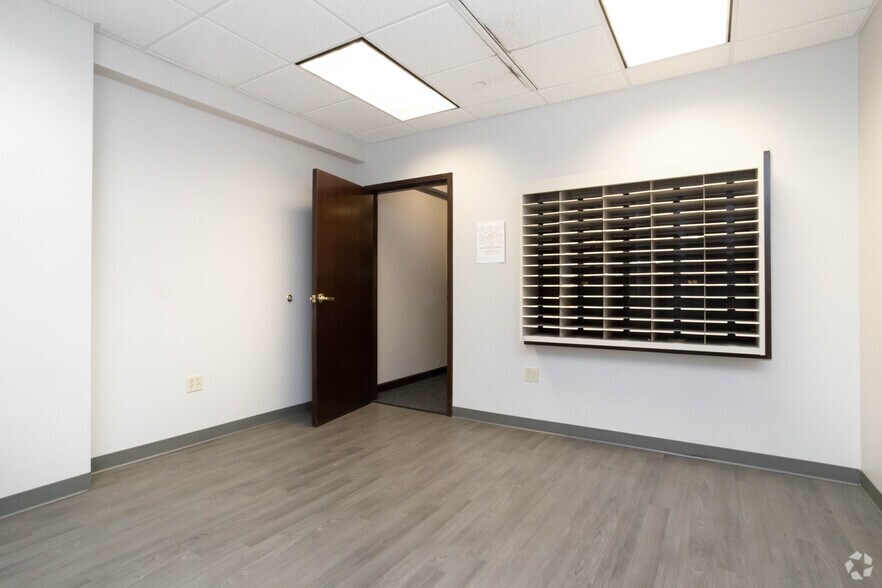 More Photos Of 26-28 E Main St, Rochester Office Residential For Lease