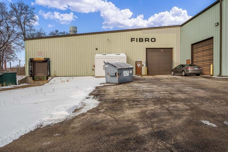 More Photos Of 139 Harrison Ave, Rockford Warehouse For Sale