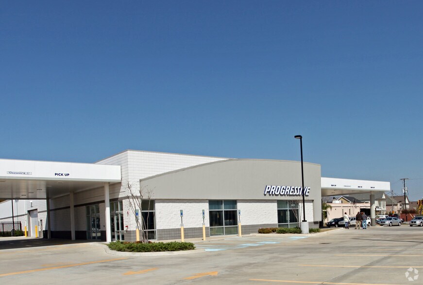 More Photos Of 1425 Airline Dr, Metairie Office For Sale