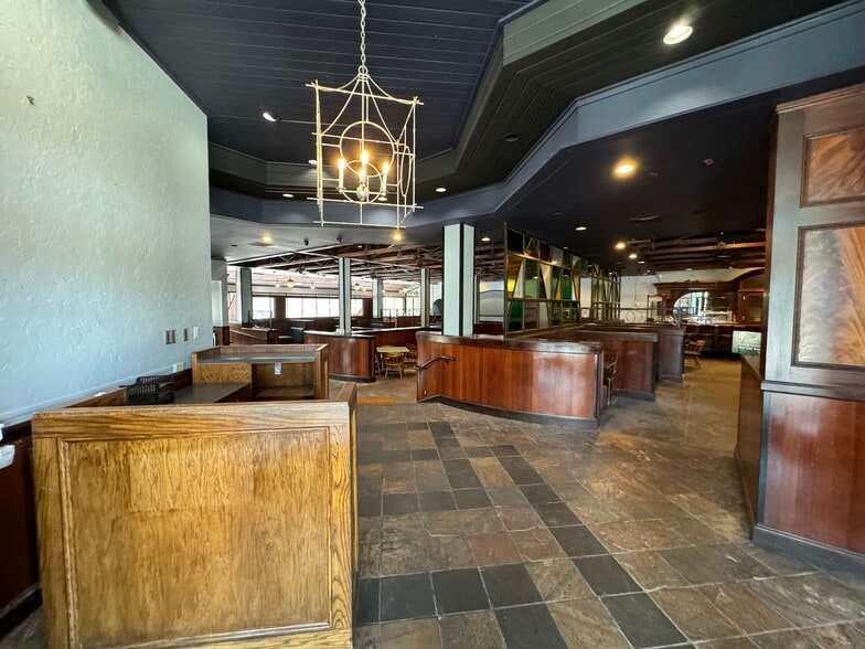 More Photos Of 914 Mall Loop Rd, High Point Restaurant For Sale
