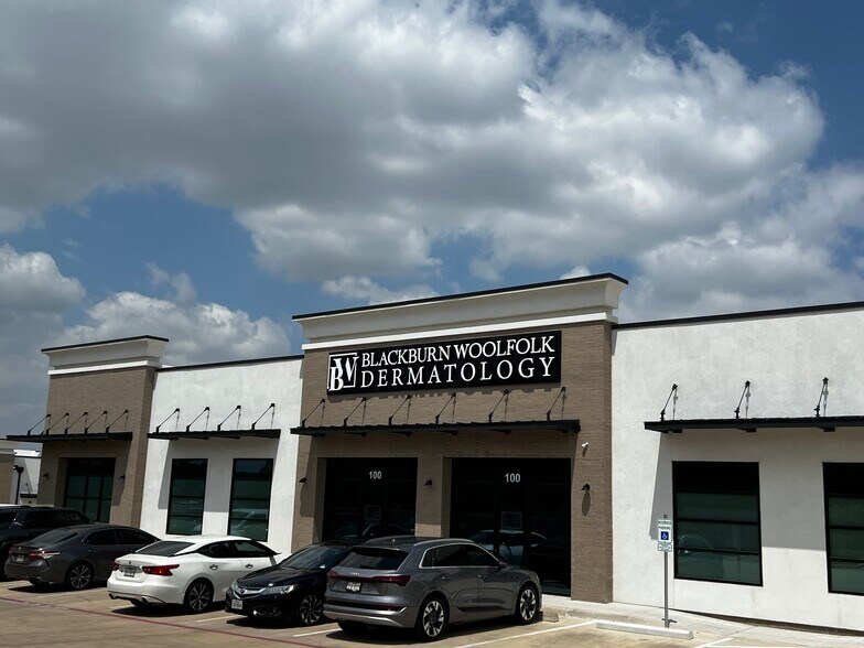 More Photos Of 4500 N MacArthur Blvd, Irving Medical For Sale