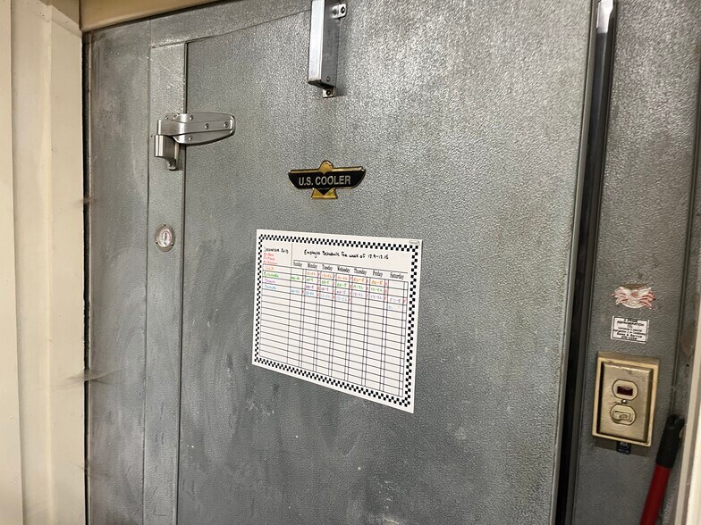 More Photos Of 126 Main St, Lehigh Restaurant For Lease