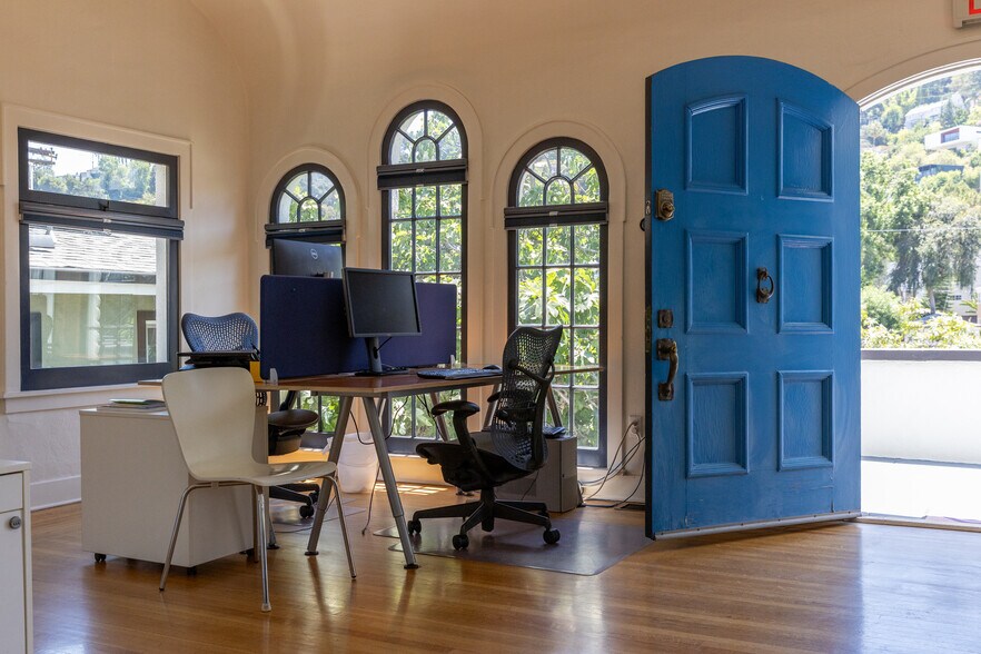 More Photos Of 1913-1915 Hyperion Ave, Los Angeles Loft Creative Space For Sale