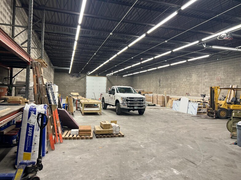 More Photos Of 159 Temple St, Nashua Warehouse For Lease