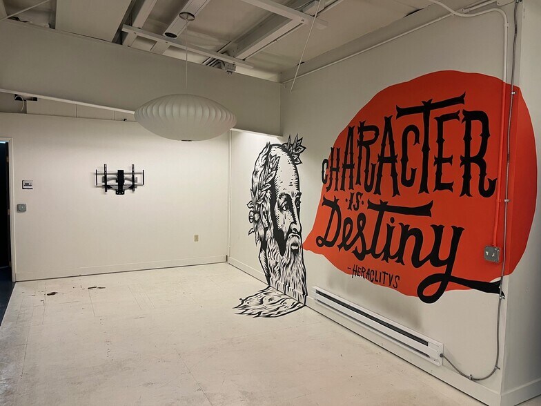 More Photos Of 4611 11th Ave NW, Seattle Warehouse For Lease