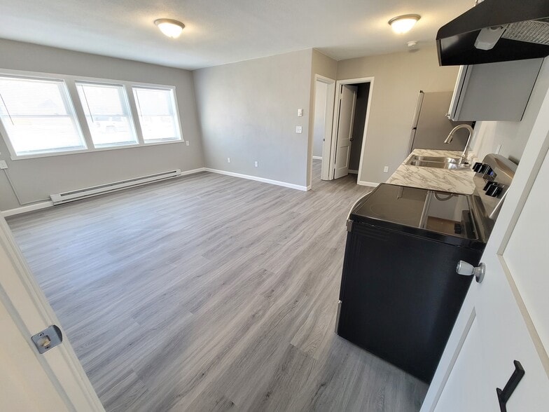 More Photos Of 1351 Iowa Ave SE, Huron Apartments For Sale
