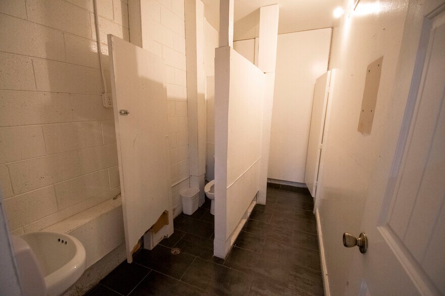 More Photos Of 1145 S Wells Ave, Reno Freestanding For Sale