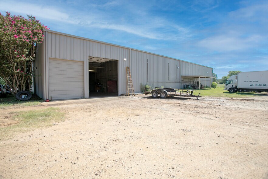 More Photos Of 15393 Highway 64 W, Tyler Warehouse For Lease