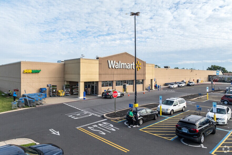 More Photos Of 1530-1578 Chester Pike, Eddystone Unknown For Lease