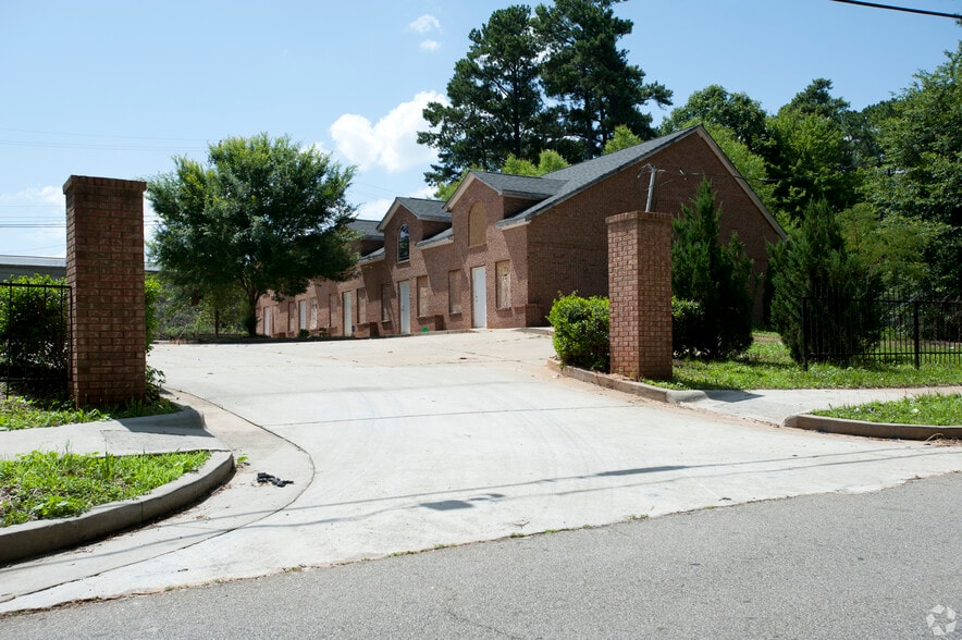 Primary Photo Of 6615 Dorothy Ln, Jonesboro Office Residential For Lease