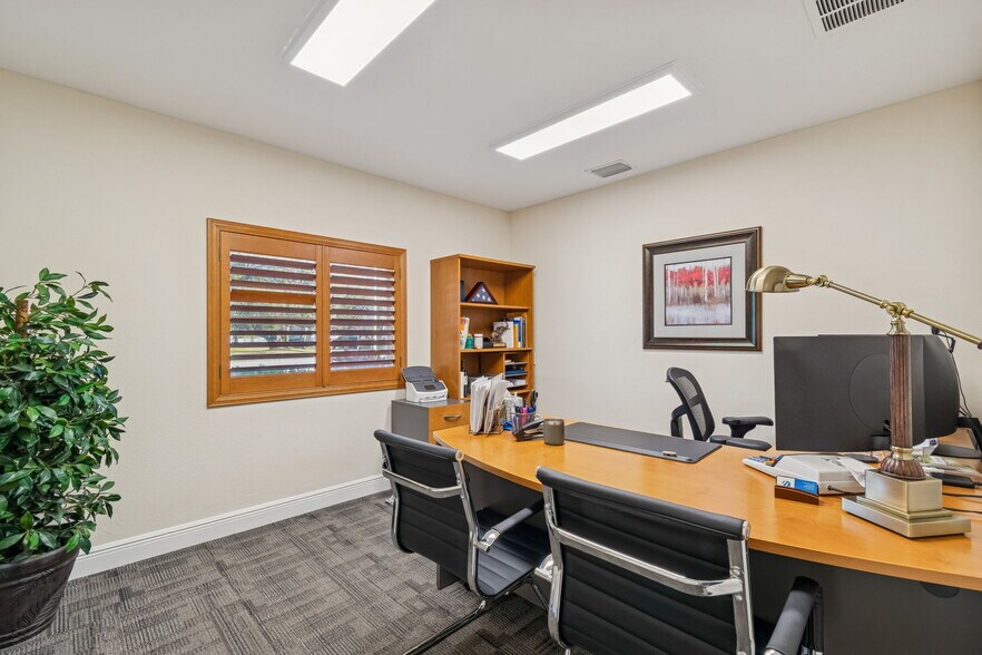 More Photos Of 5308 Central Ave, Saint Petersburg Office Residential For Sale