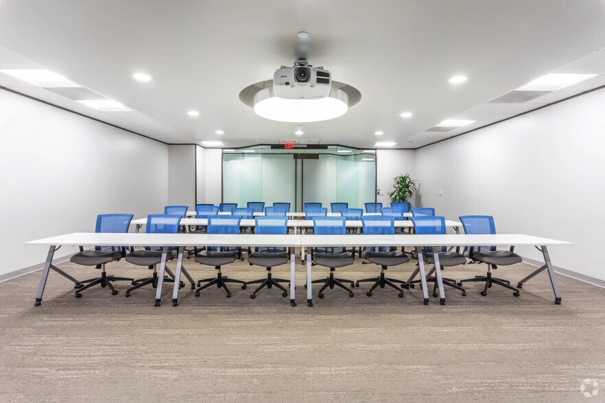 More Photos Of 363 N Sam Houston Pky E, Houston Office For Lease