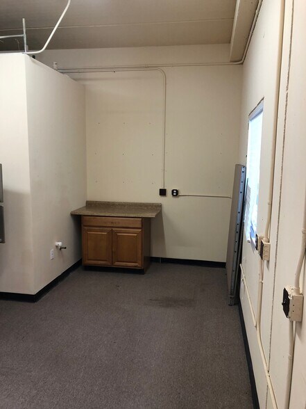 More Photos Of 2755 Vista Pky, West Palm Beach Coworking Space