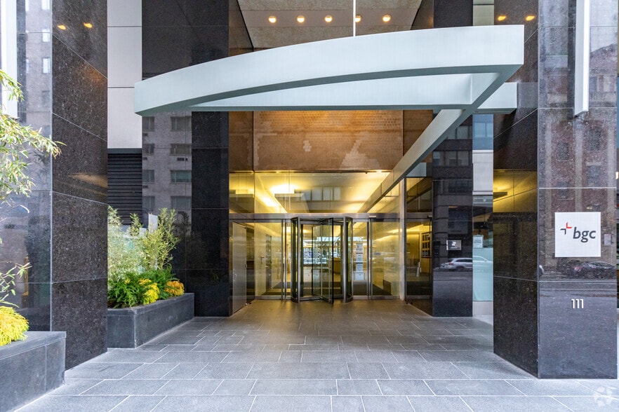 More Photos Of 110 E 59th St, New York Coworking Space