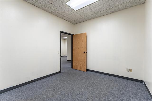 More Photos Of 34 SE Main St, Blackfoot Office For Sale