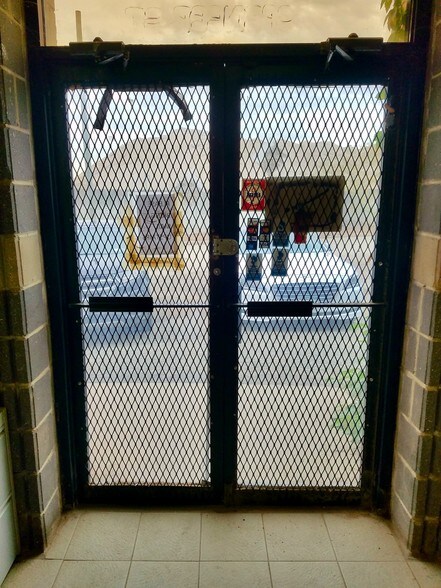 More Photos Of 436 Spencer St, Staten Island Warehouse For Sale