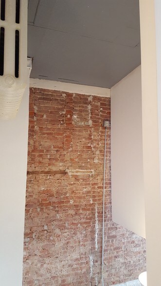 More Photos Of 188 Broadway, Brooklyn Storefront Retail Residential For Lease